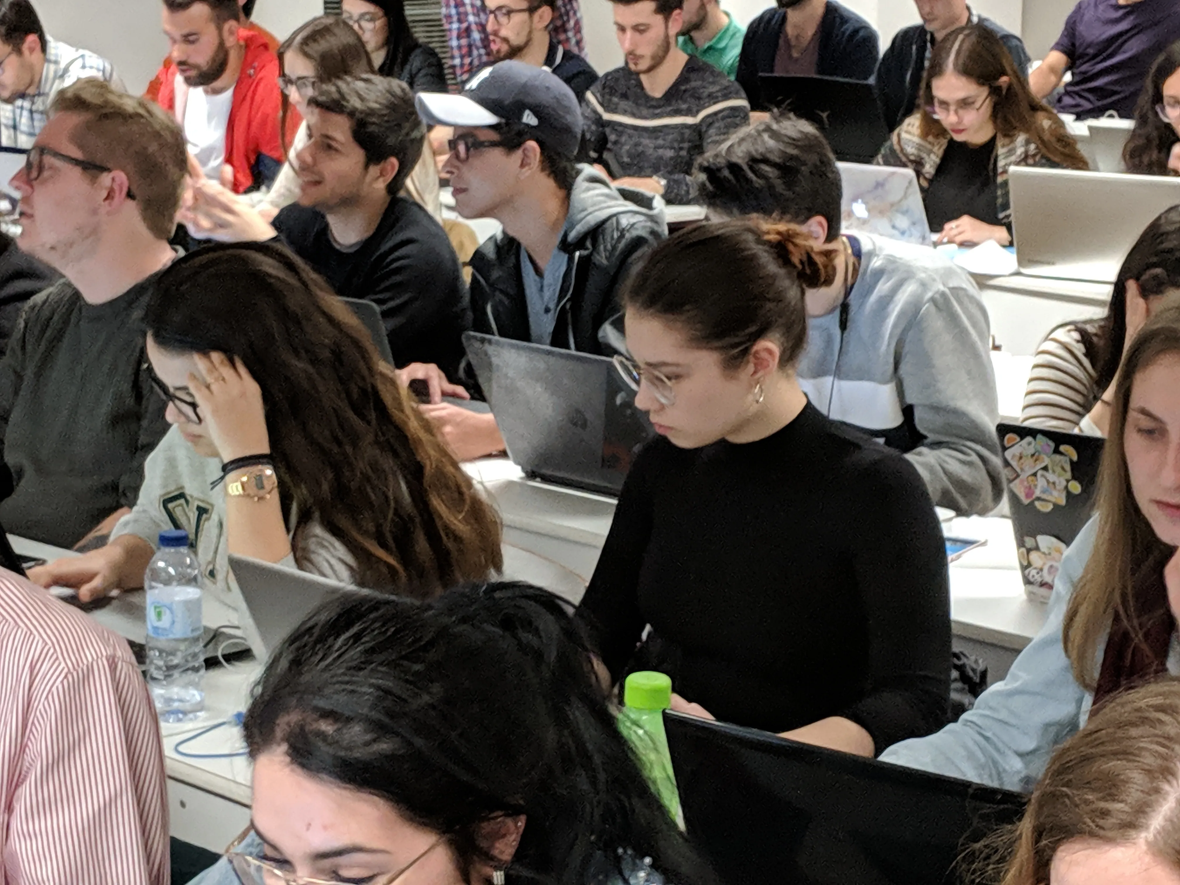 focused-attendees.jpg