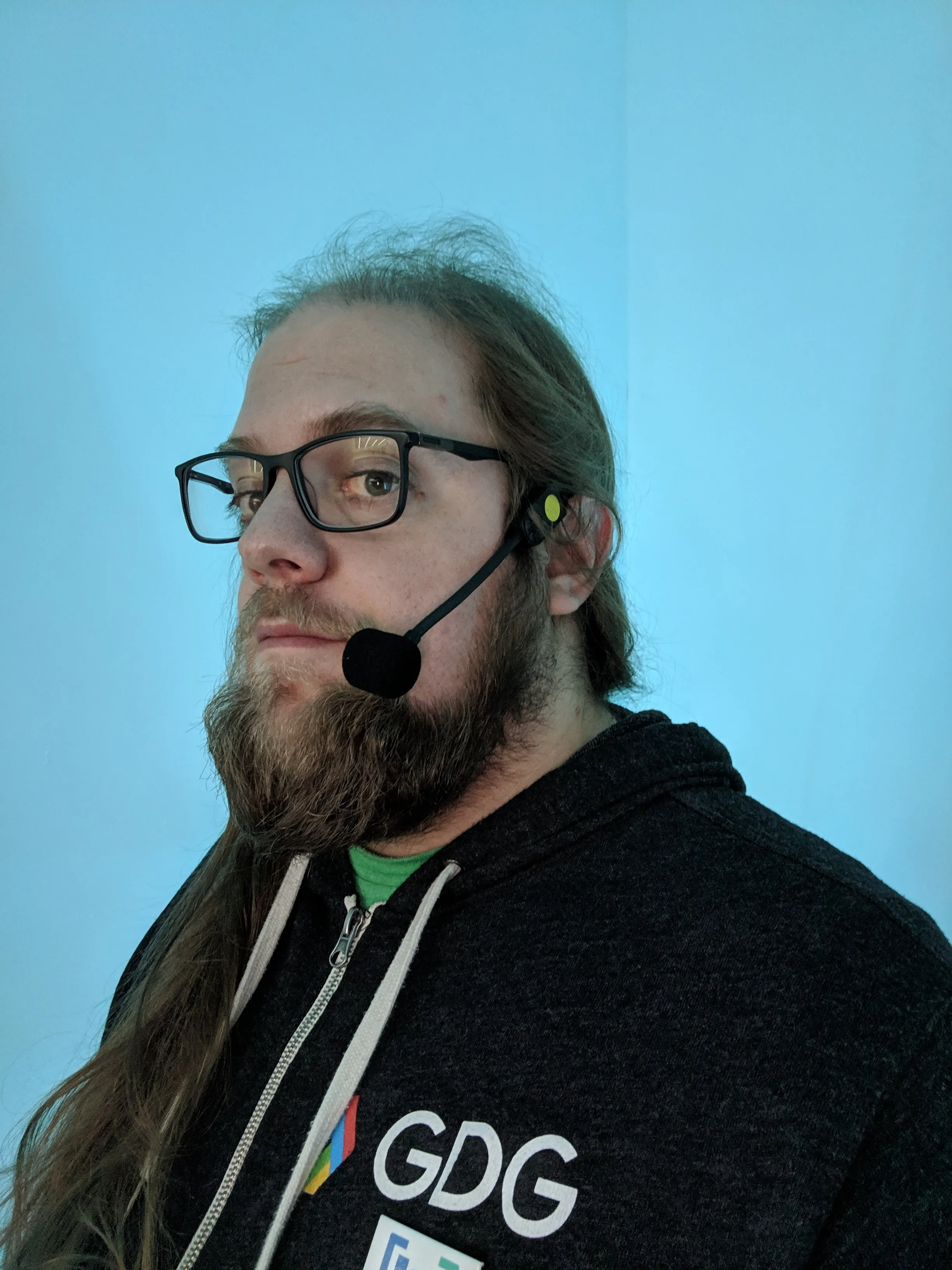 orestes-mic.jpg